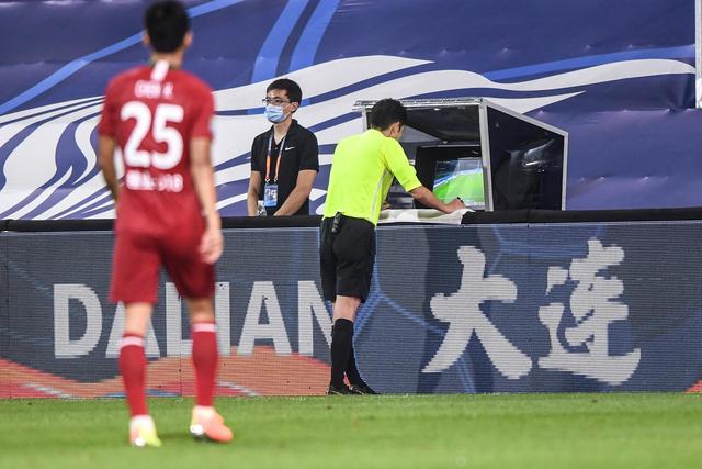 从17岁贝利到38岁梅西：世界杯“帽子戏法”极简史